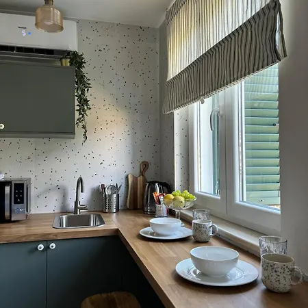 Ljuba Cozy Modern Escape In Lejlighed *