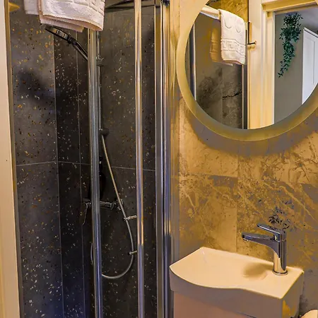 Ljuba Apartamento